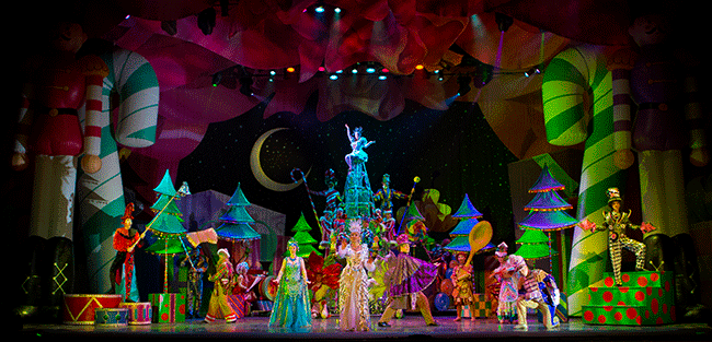 Visit www.ChristmasAtGaylordOpryland.com today!